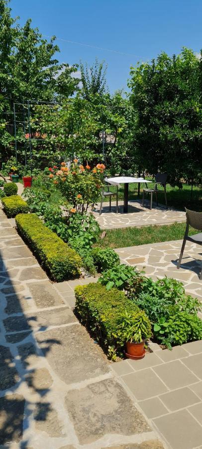 Garden Guest House Permet Exterior photo